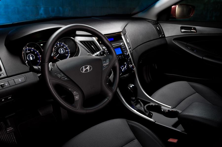  Hyundai Sonata 2011 года  (US) (фото 82 из 85)
